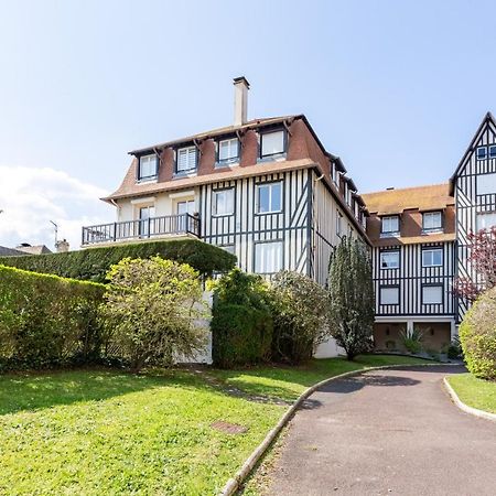 Le Carrousel - Appartement Avec Studio Attenant Deauville Eksteriør billede